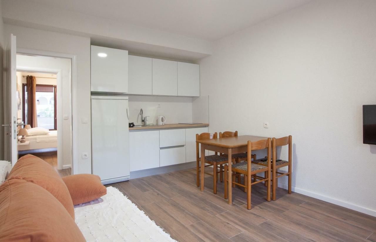 פודגורה Apartmani Tina מראה חיצוני תמונה