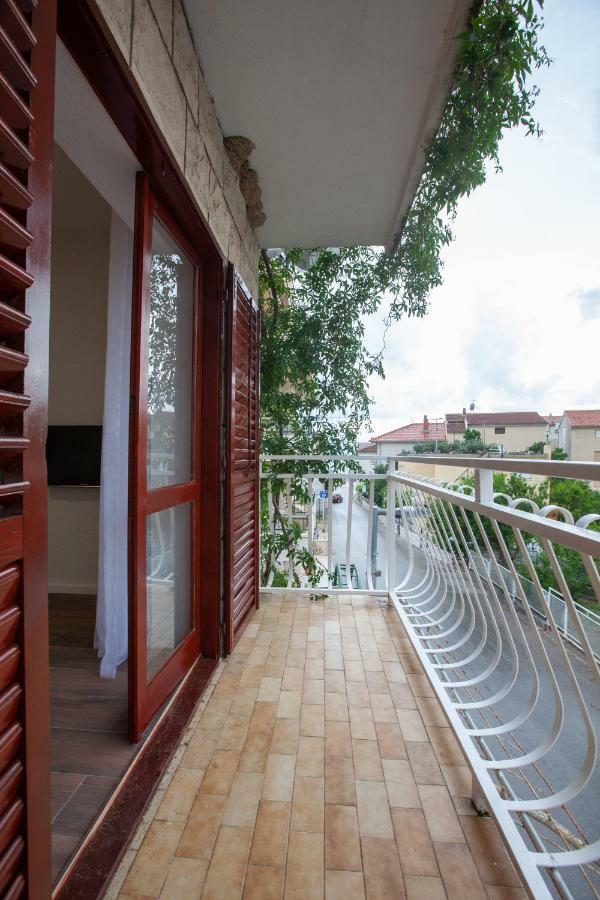 פודגורה Apartmani Tina מראה חיצוני תמונה